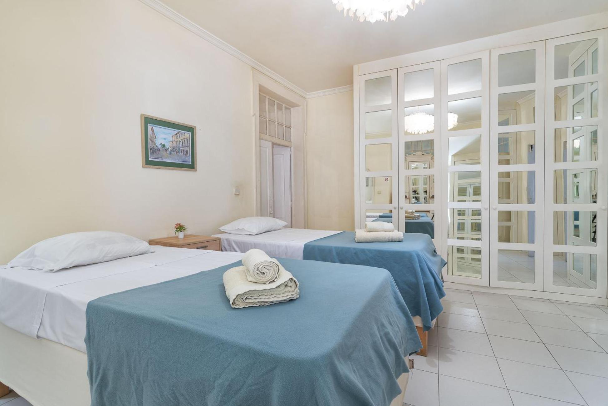 Blife Alicya Private Rooms Faro Eksteriør bilde